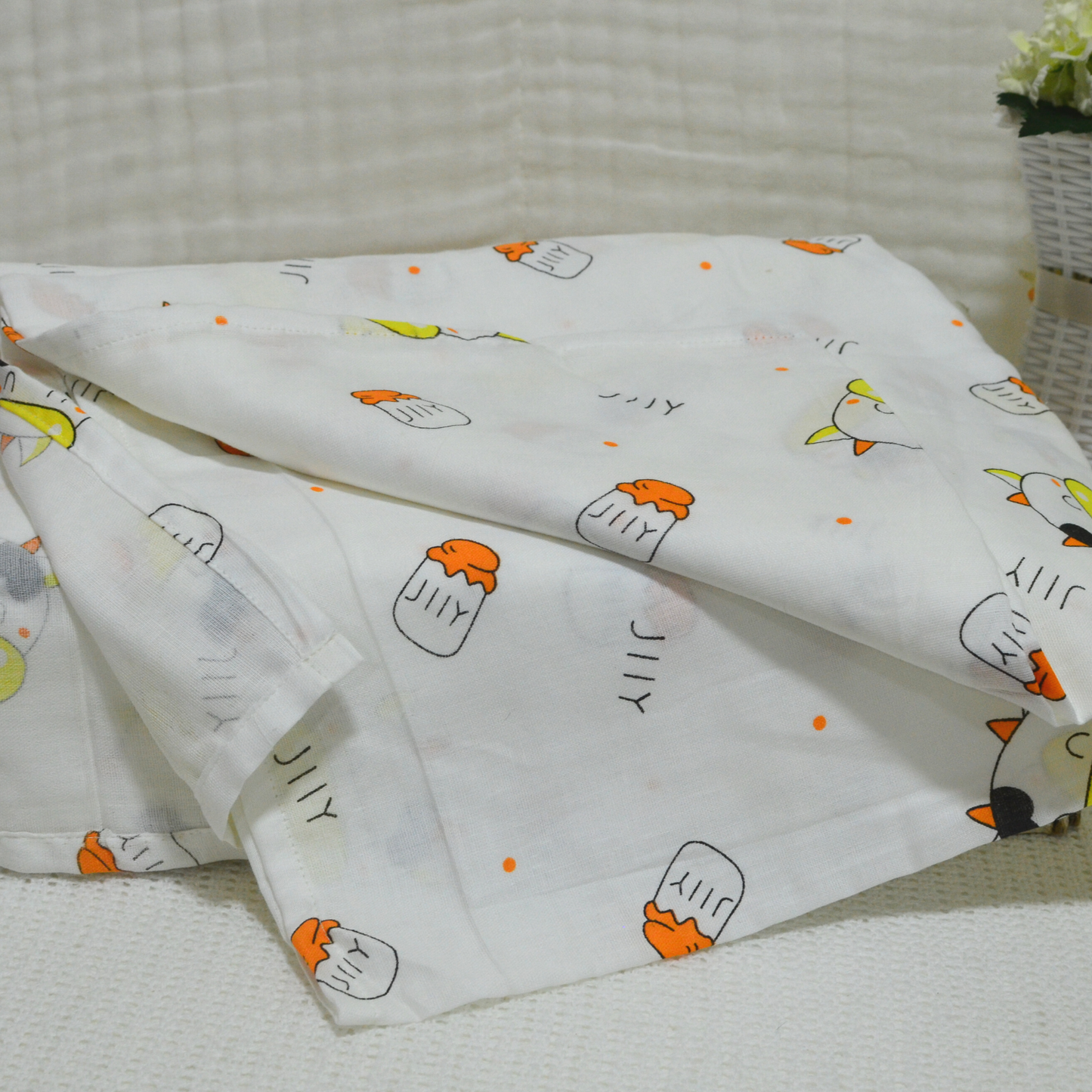 Muslin Swaddle Blankets - Plain 120 x 120 cm Collection