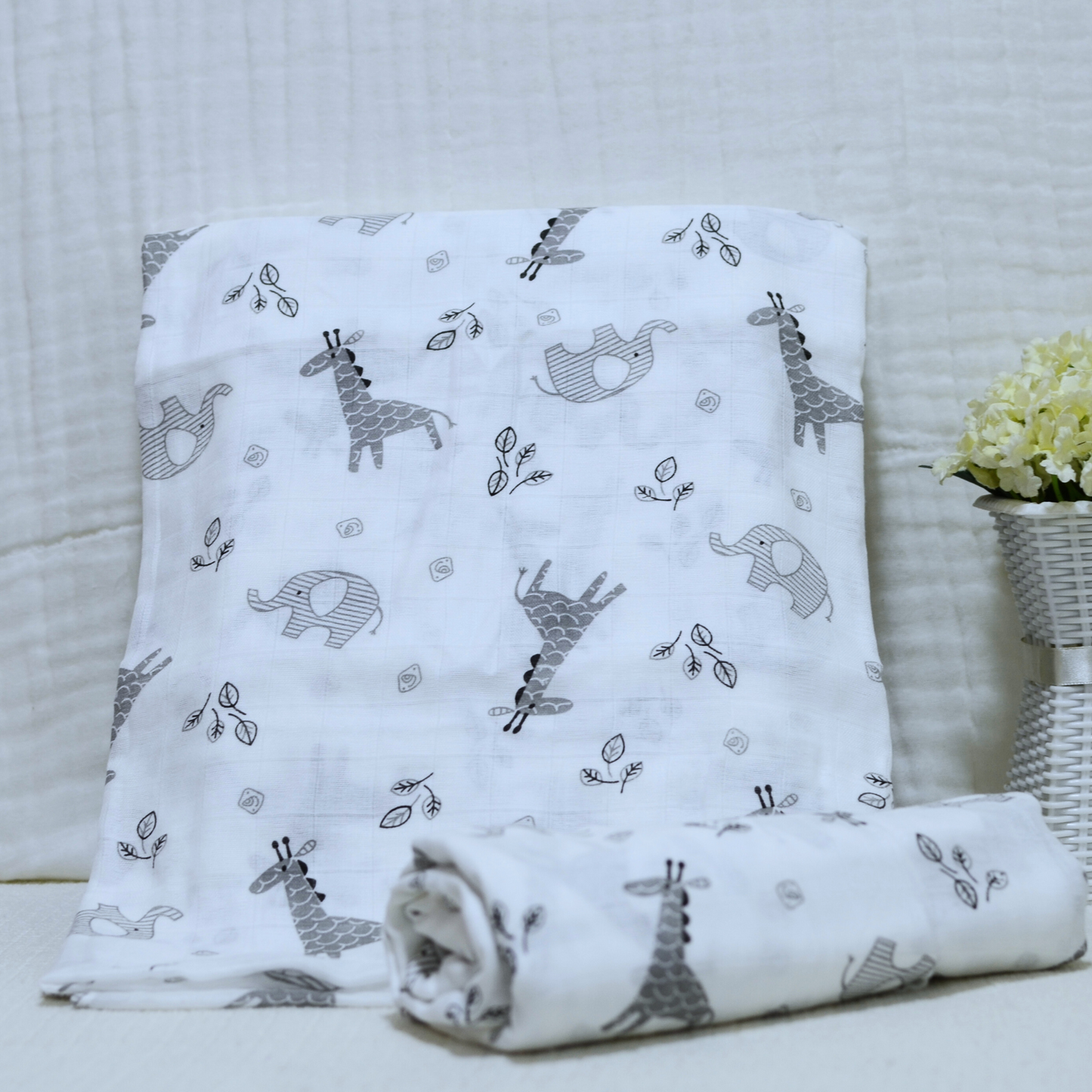 Muslin Swaddle - Printed - 70% Bamboo 30% Cotton 120x120cm II