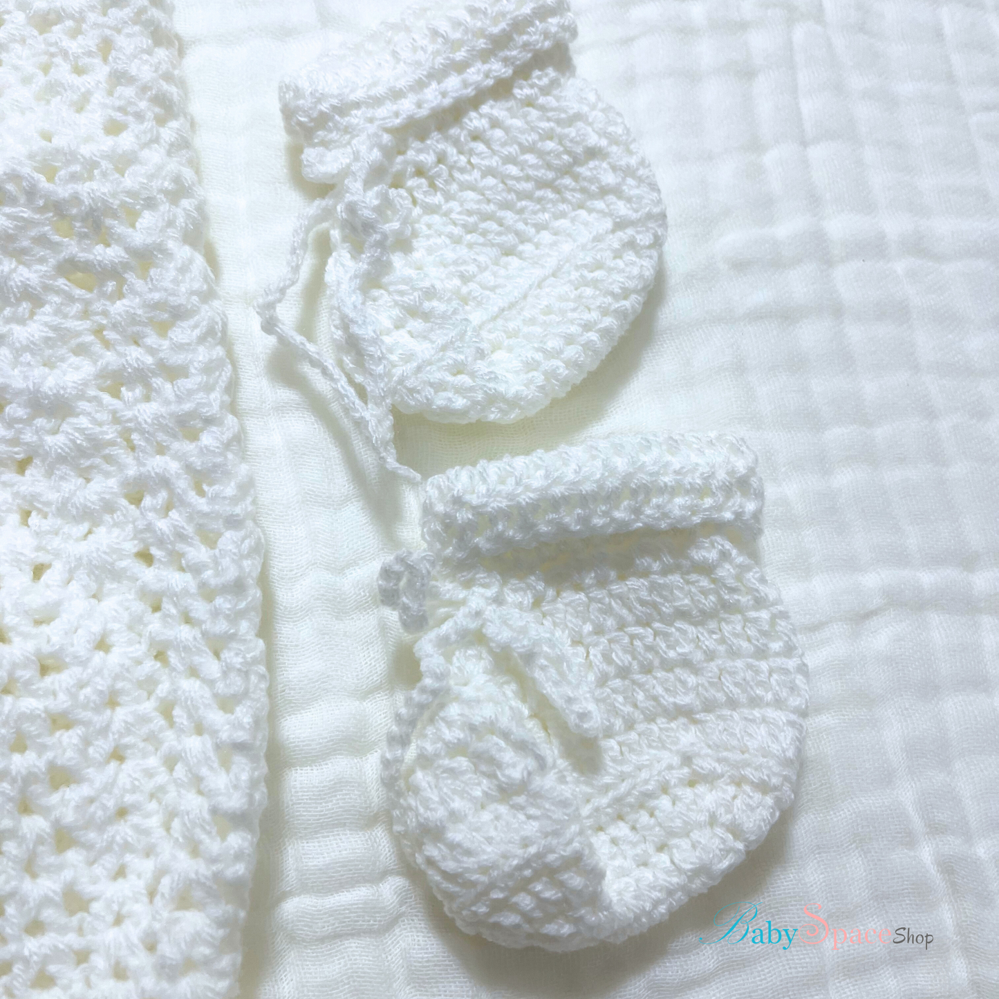 Crochet Baby Ful Body Suit With Hat and Socks - Newborn Size