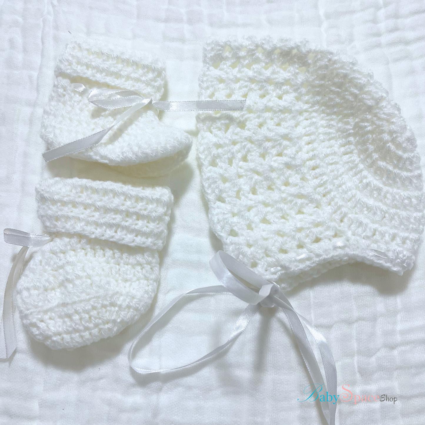 Crochet Baby Bonnet and Socks - 0 to 3 Month