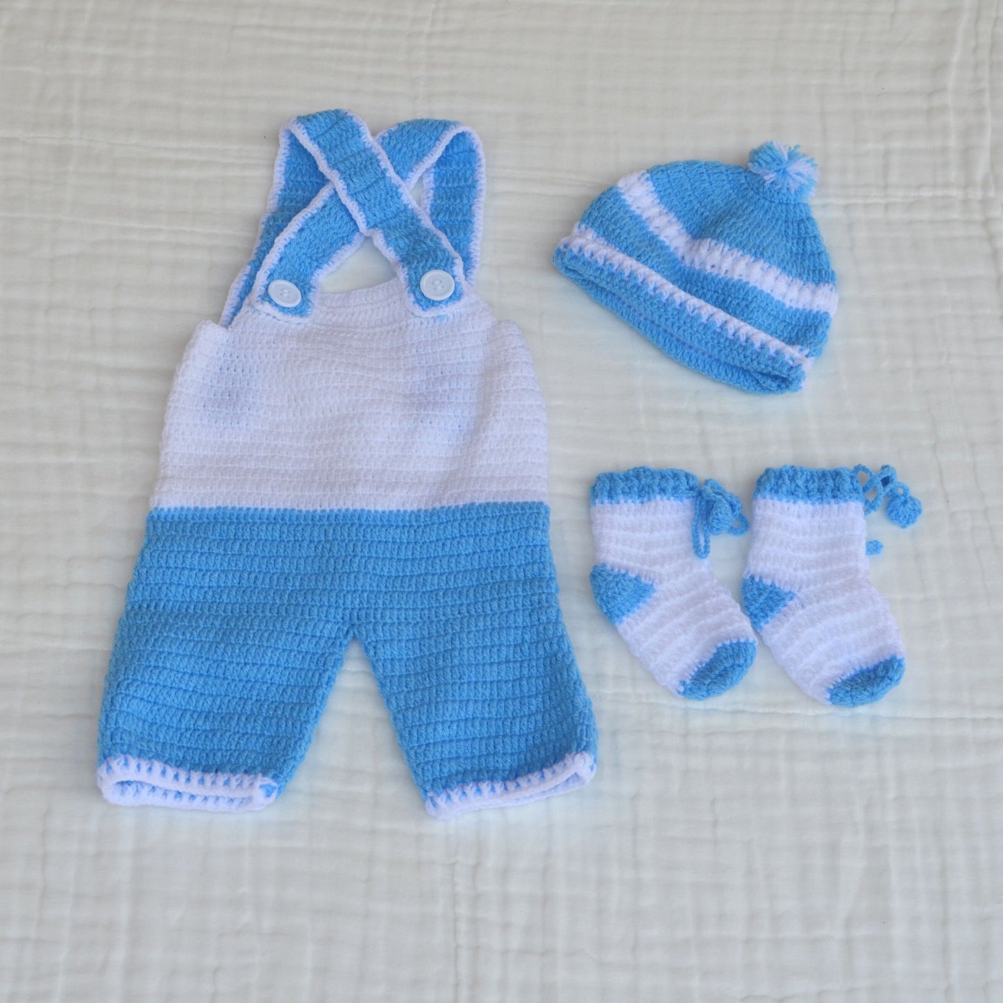 Crochet Baby Dungaree 0 - 3 months Blue, with Socks and Hat