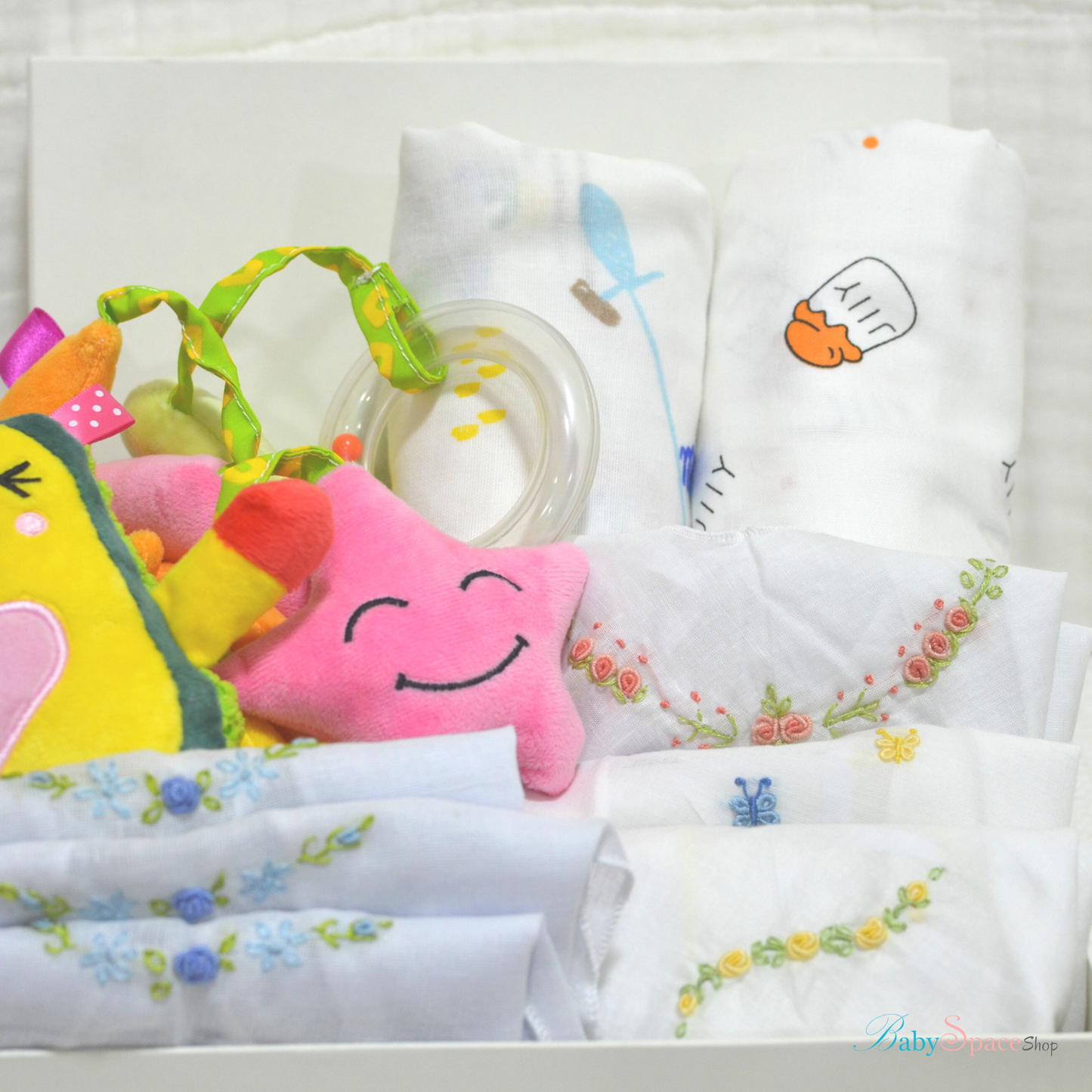 Baby Smile Hamper Cot Toy