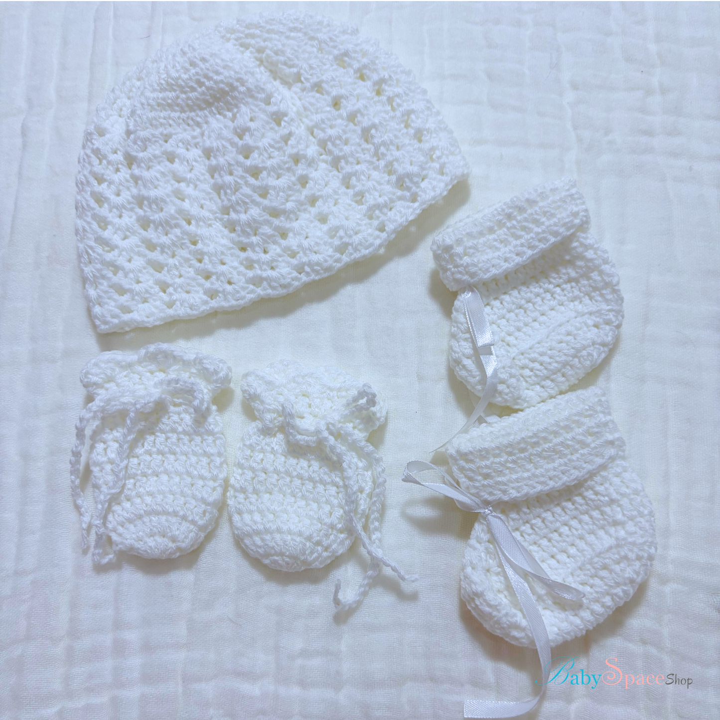 Crochet / Knitted Baby Hat, Socks, Mittens Set 0 to 3 months