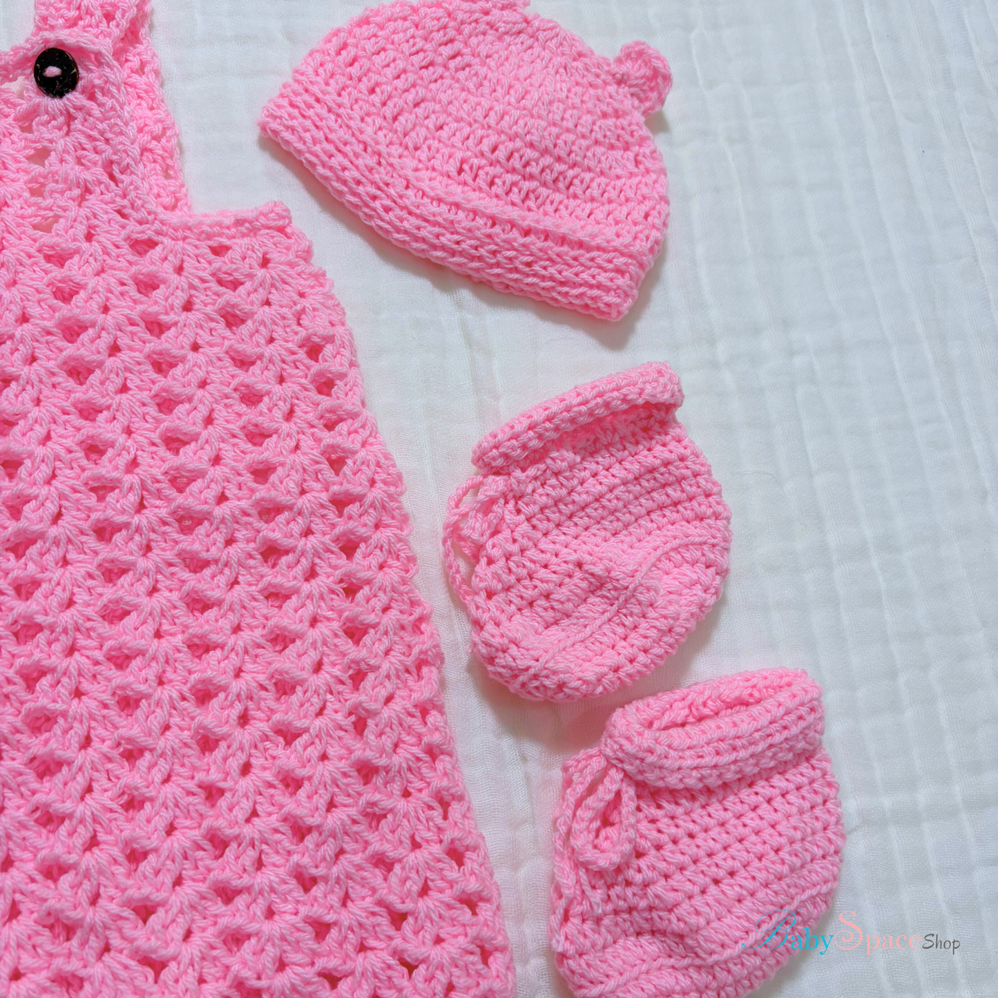 Crochet Dungaree, Hat and Socks - 0 to 3 Month